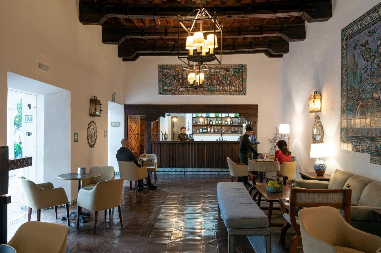 Parador De Guadalupe Guadalupe  Esterno foto