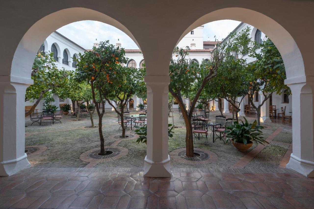 Parador De Guadalupe Guadalupe  Esterno foto