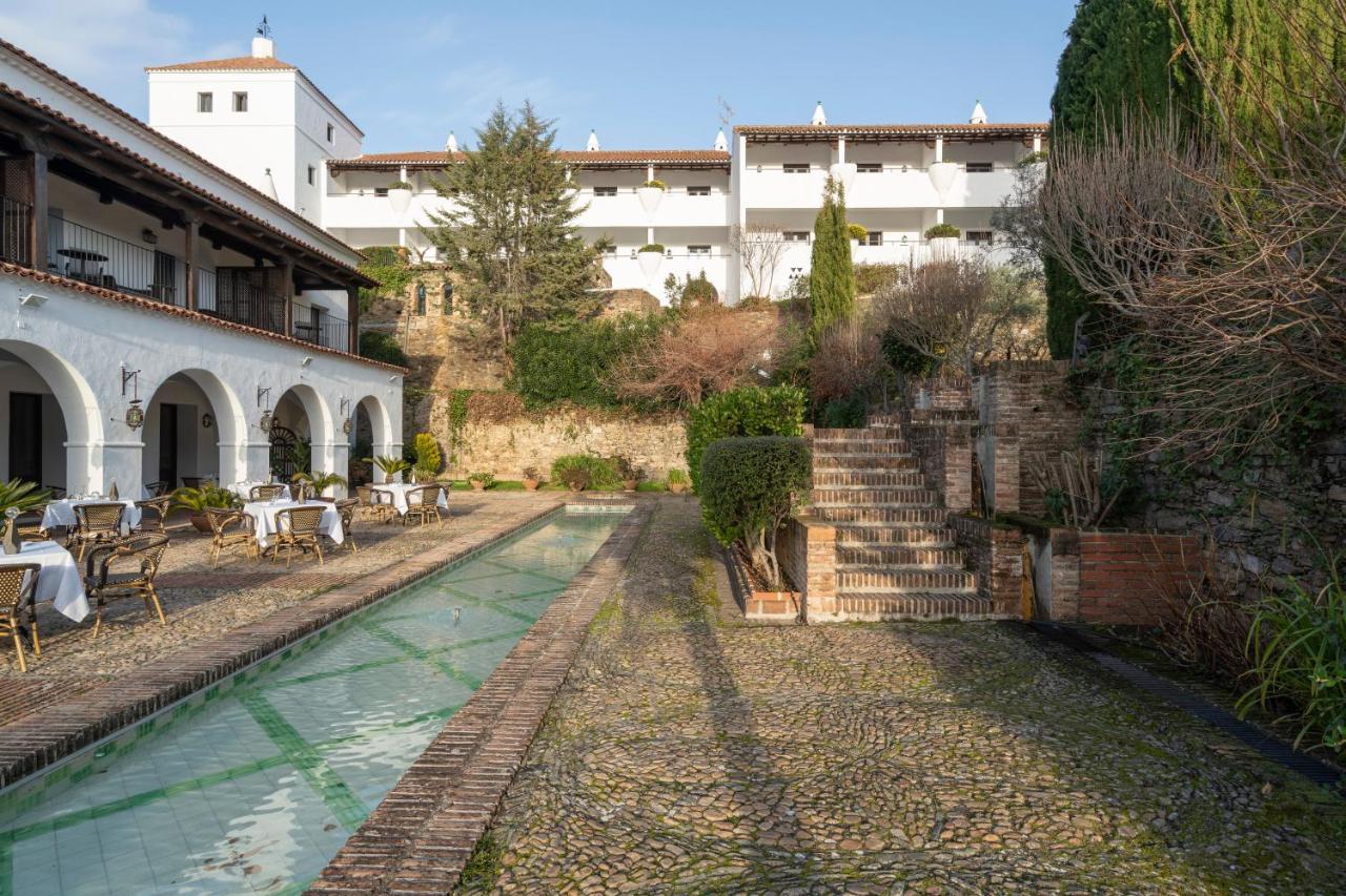 Parador De Guadalupe Guadalupe  Esterno foto
