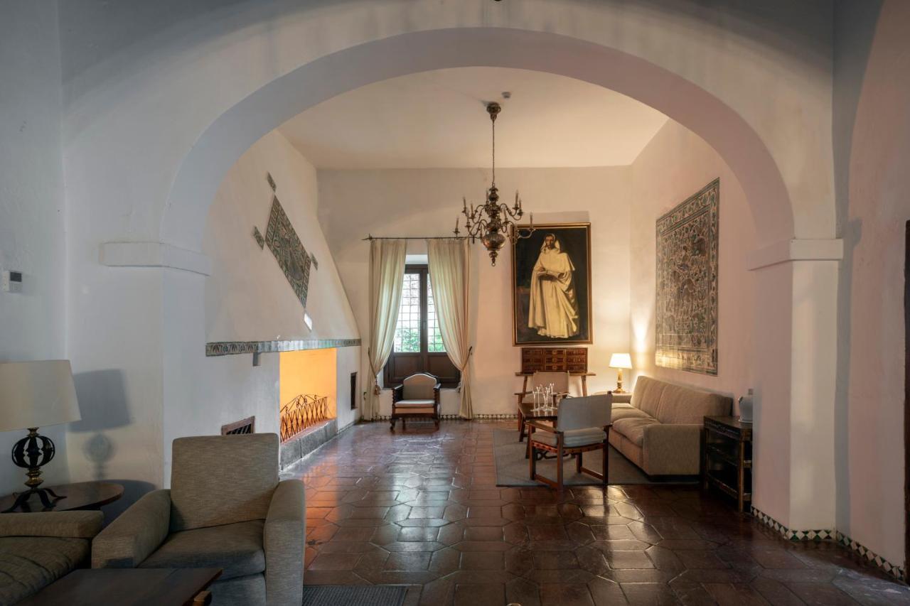 Parador De Guadalupe Guadalupe  Esterno foto