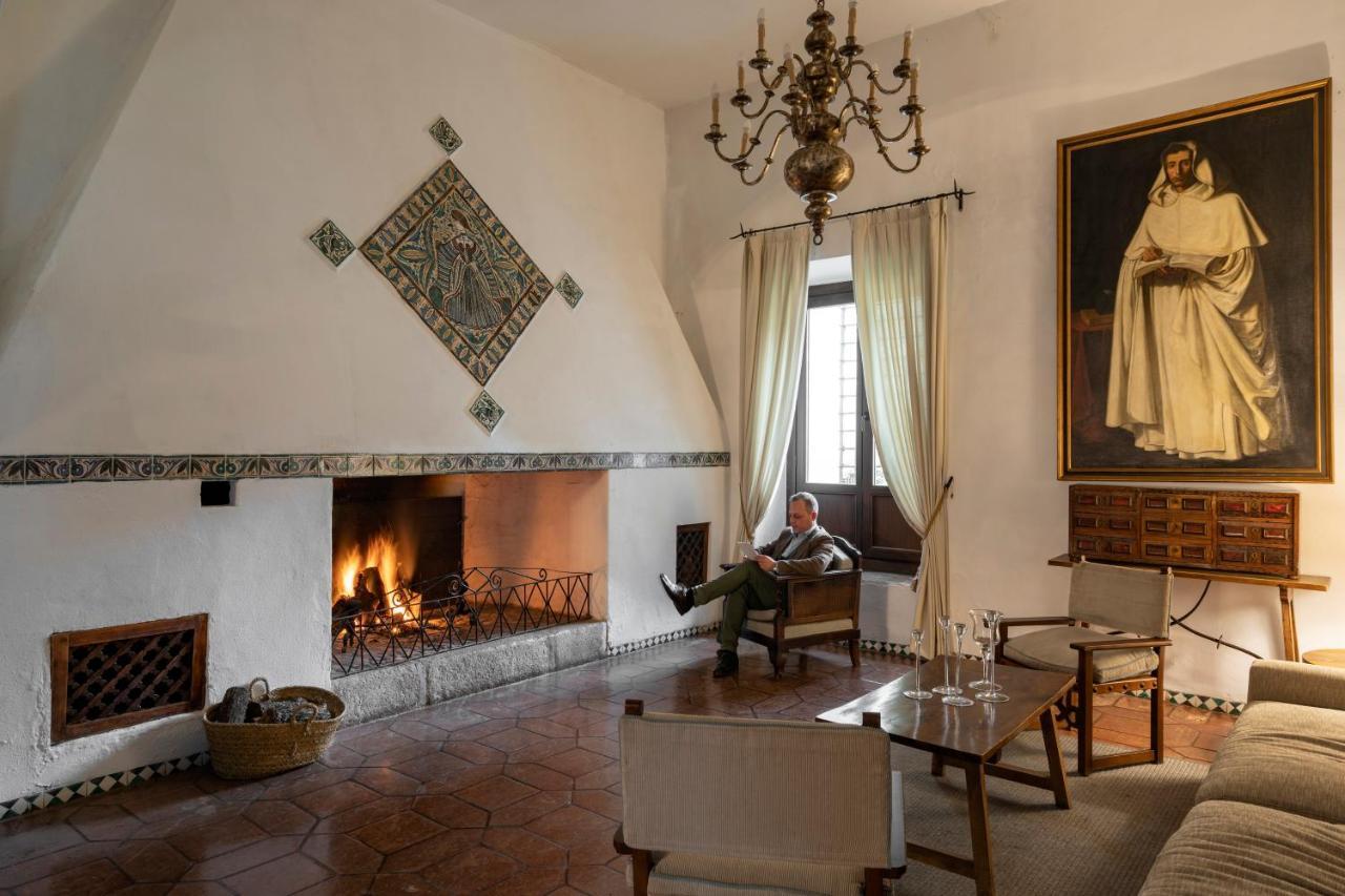 Parador De Guadalupe Guadalupe  Esterno foto