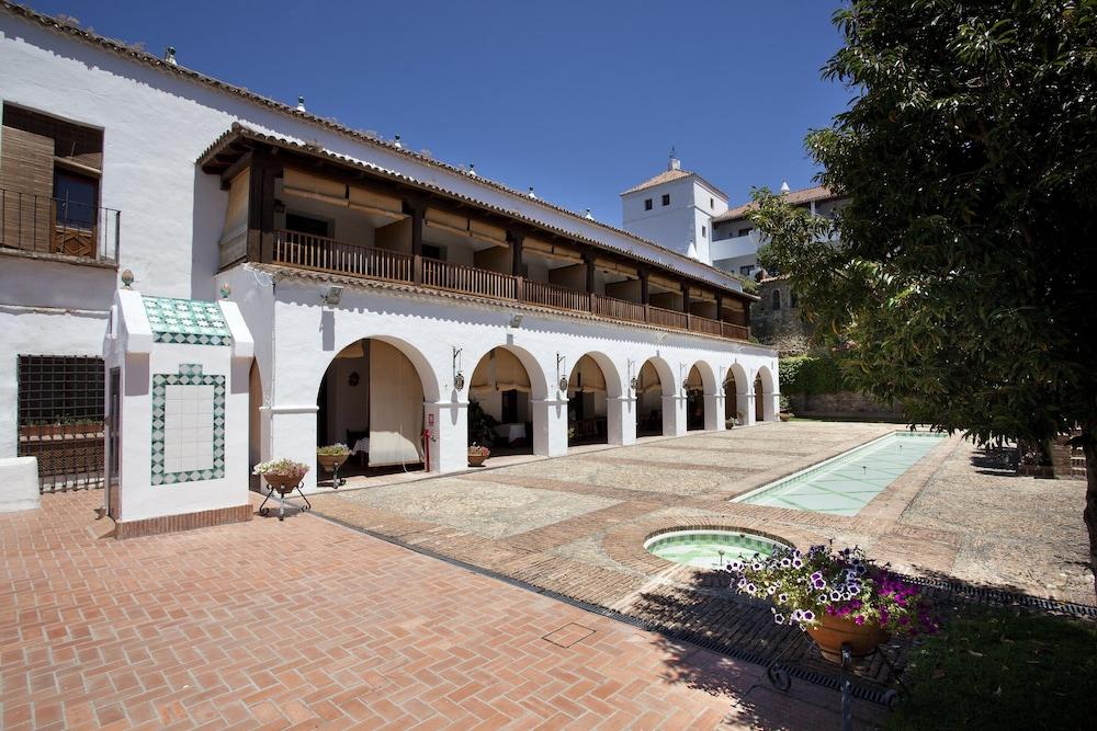 Parador De Guadalupe Guadalupe  Esterno foto