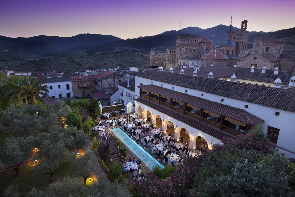 Parador De Guadalupe Guadalupe  Esterno foto