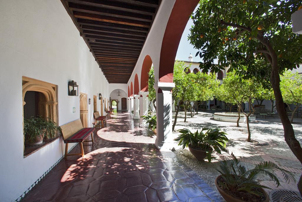 Parador De Guadalupe Guadalupe  Esterno foto